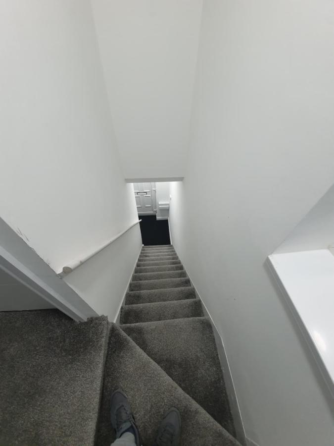 Beautiful Rooms Shaw St And Pine St Bury  Exterior foto